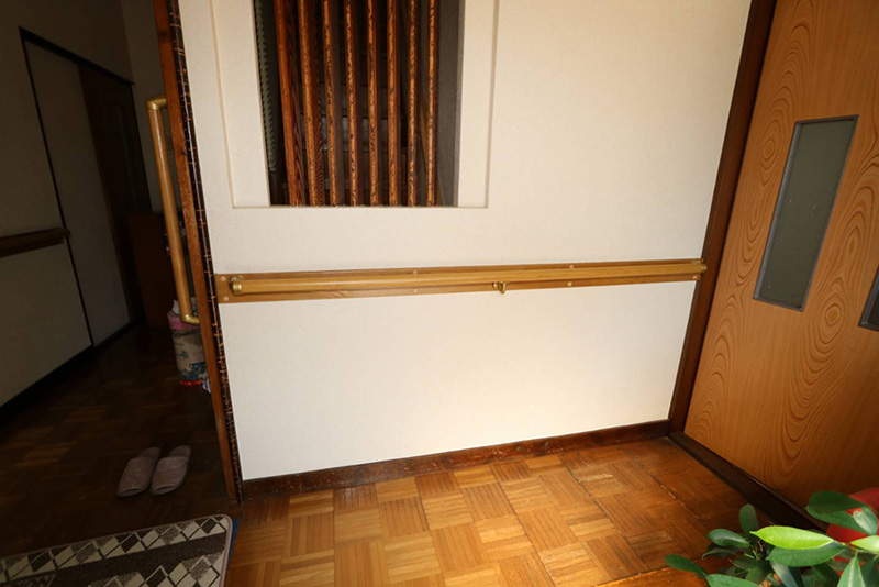 魚津市、滑川市の住宅リフォーム、手すり設置工事